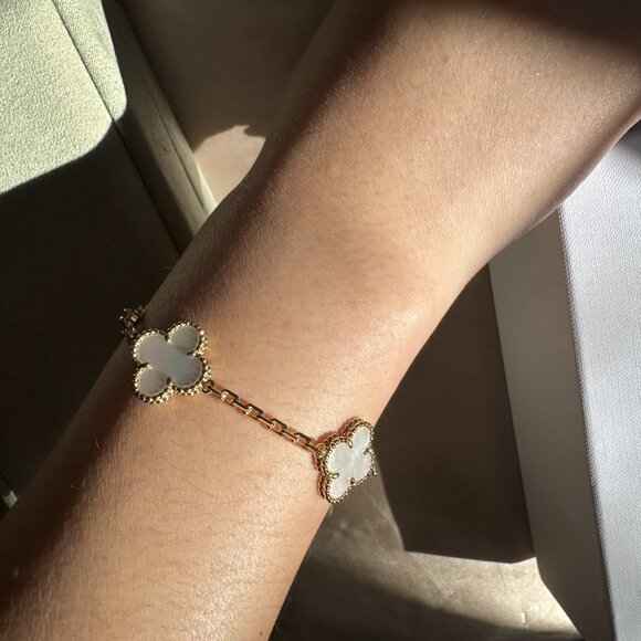 COPY - Van Cleef Mother of Pearl Vintage Alhambra 18K Gold Bracelet 5 Motifs - Picture 8 of 9
